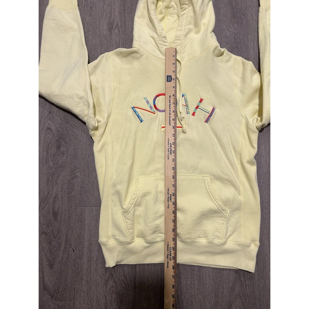 Noah Yellow Core Logo Hoodie Mens Medium Pullover Embroidered - Picture 7 of 8
